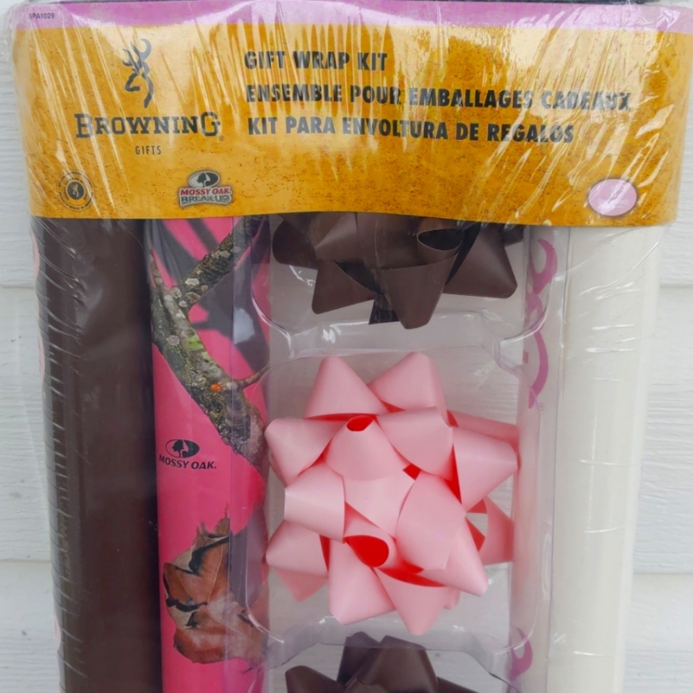New Browning Pink & Brown Wrapping Paper Set!!!